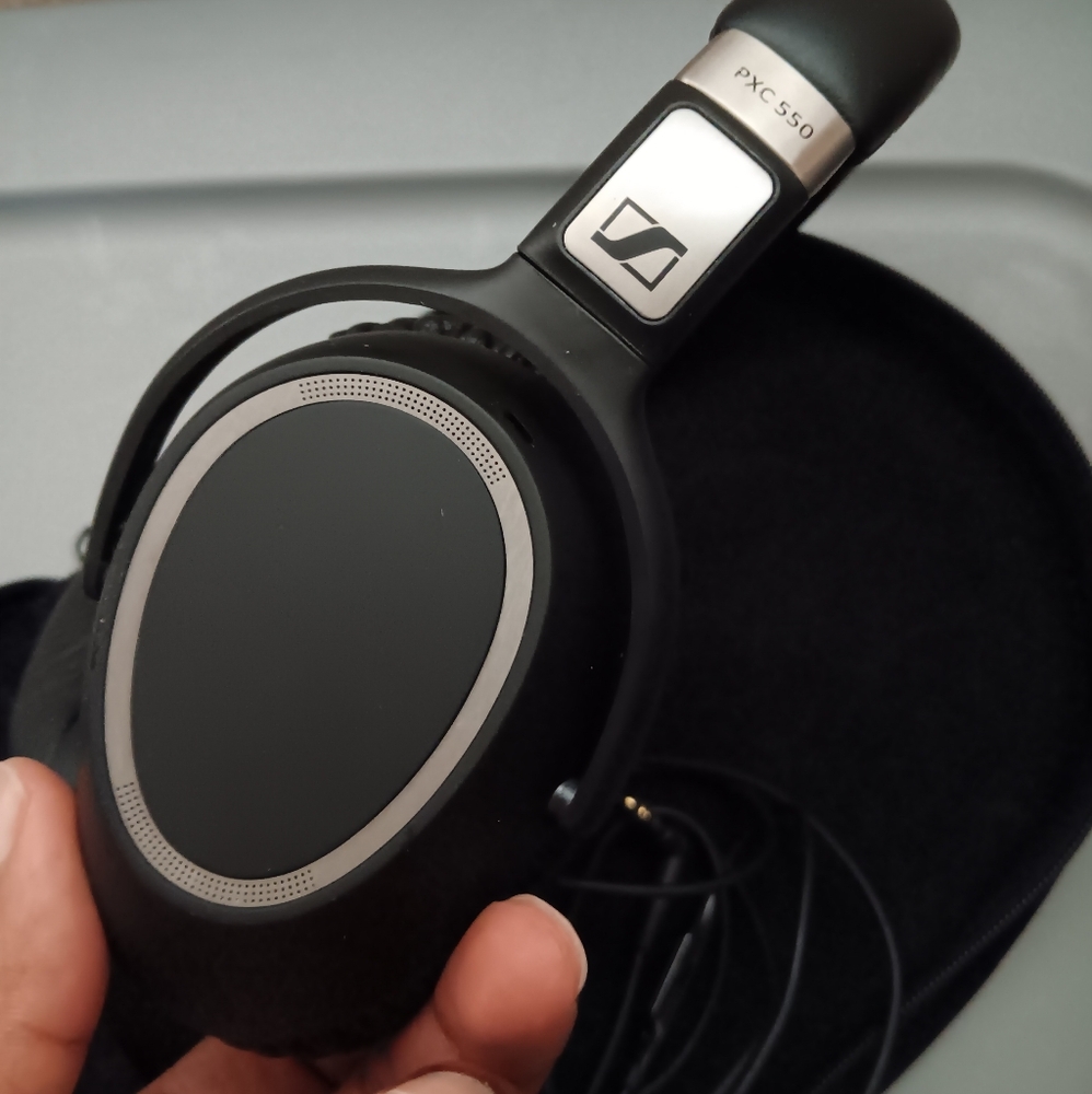 Sennheiser Momentum PXC 550 Wireless Headphones | Bluetooth | ANC | Black - Picture 2 of 8